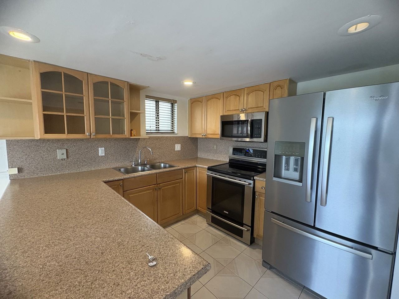 5625 W 26th Ct #201 - Photo 4 of 8