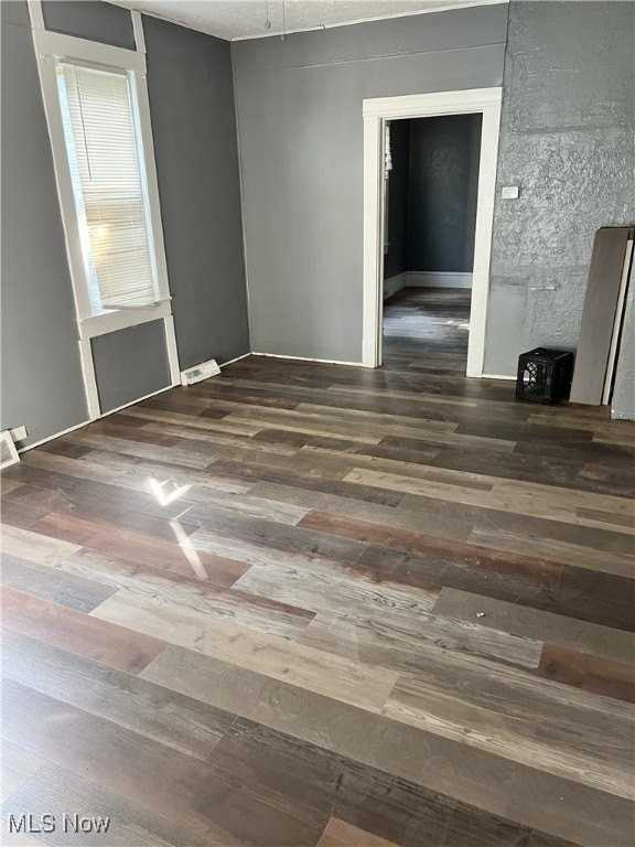 5213 Fleet Avenue - Photo 2 of 9