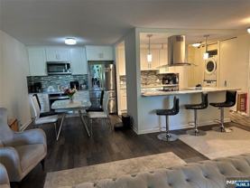 200 Grand Cove 4B N - Photo 1 of 1