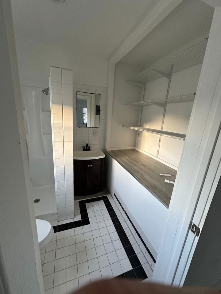 1943 71st St #1A - Photo 6 of 8