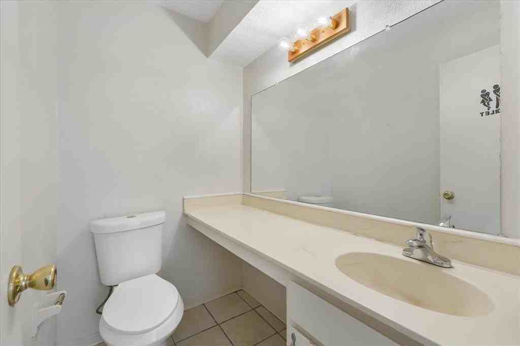 2023 Court Pl - Photo 7 of 29