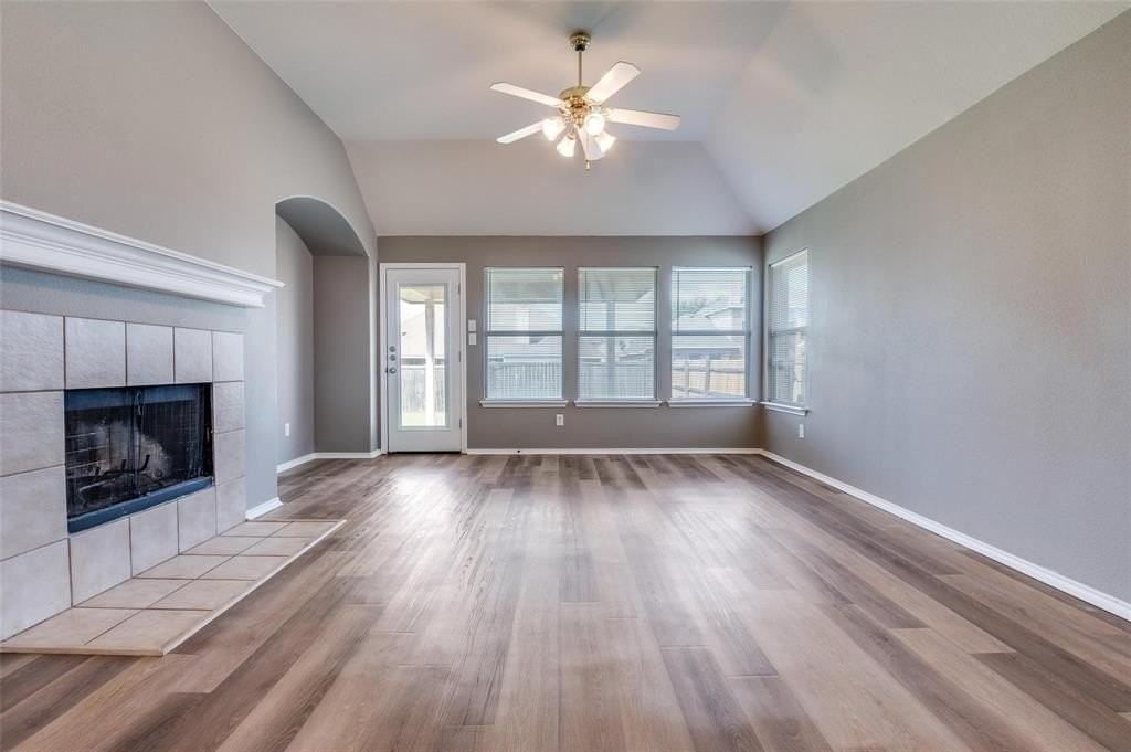 7702 Decoy Drive - Photo 6 of 35