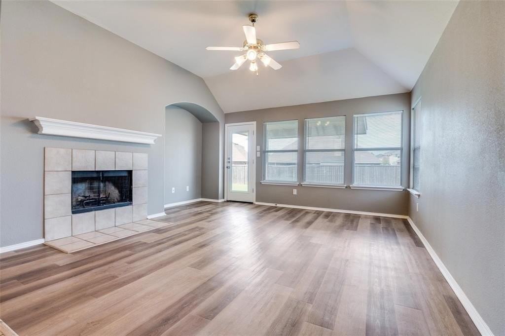 7702 Decoy Drive - Photo 7 of 35