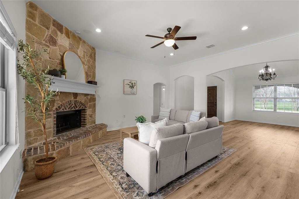 304 Canales Rd - Photo 7 of 29