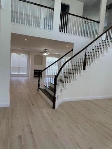 1441 Kleber Dr - Photo 7 of 40