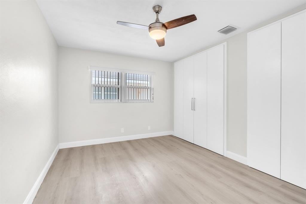 3213 Colony Club Rd - Photo 6 of 26