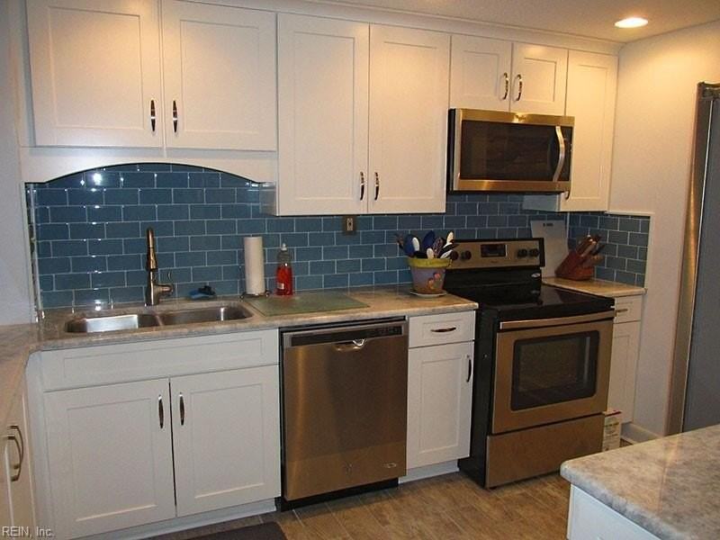 2113 Atlantic Ave #303 - Photo 4 of 18