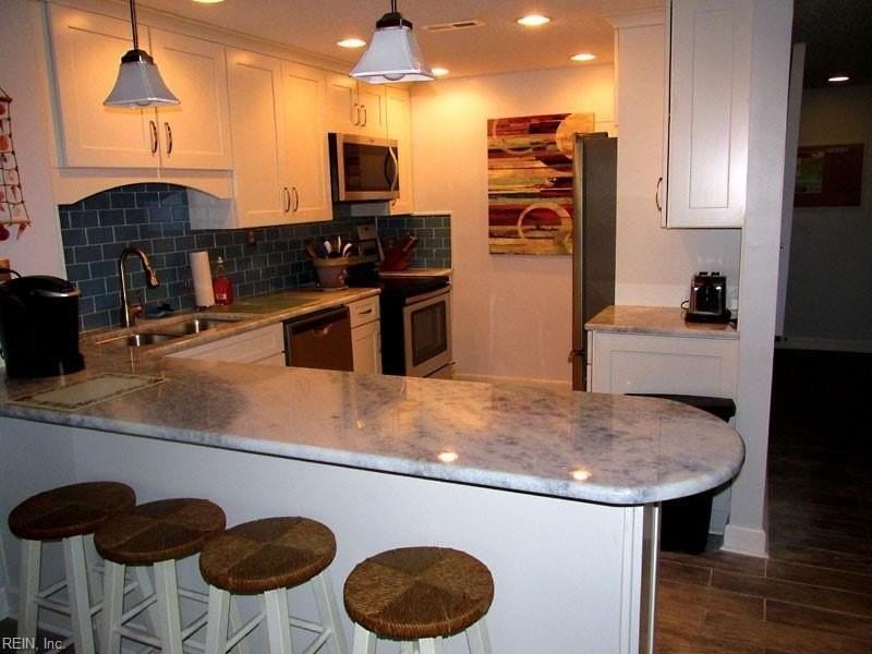 2113 Atlantic Ave #303 - Photo 5 of 18