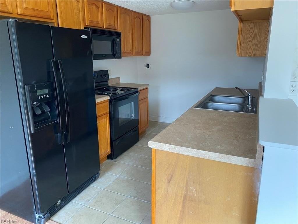 1349 Ruddy Oak Ct - Photo 4 of 15