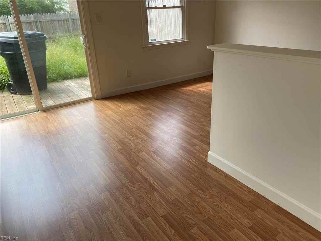 1349 Ruddy Oak Ct - Photo 5 of 15