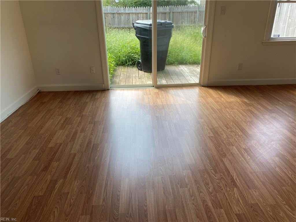 1349 Ruddy Oak Ct - Photo 6 of 15