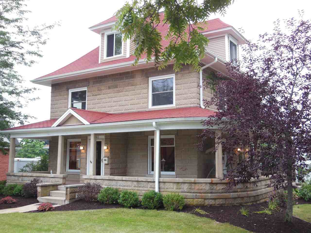 190 E Grove - Photo 3 of 25