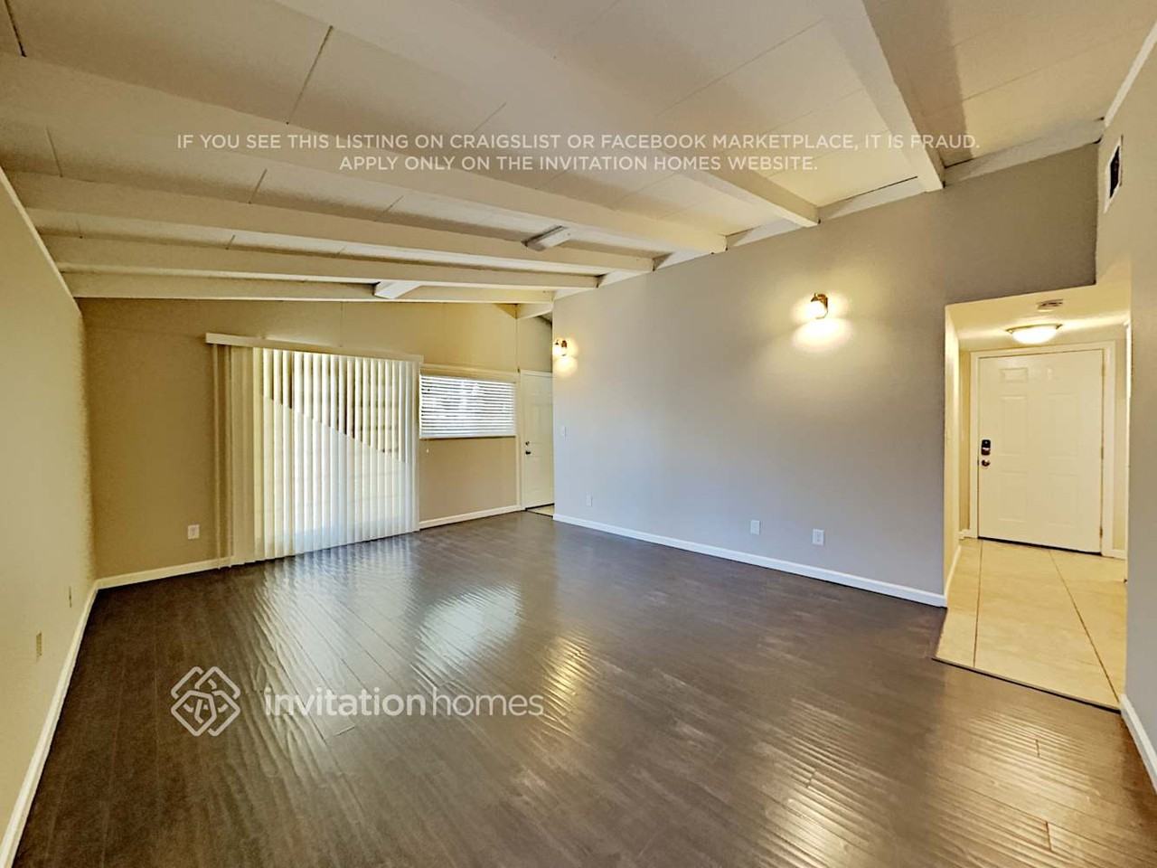 6452 Geyser Ave - Photo 4 of 21