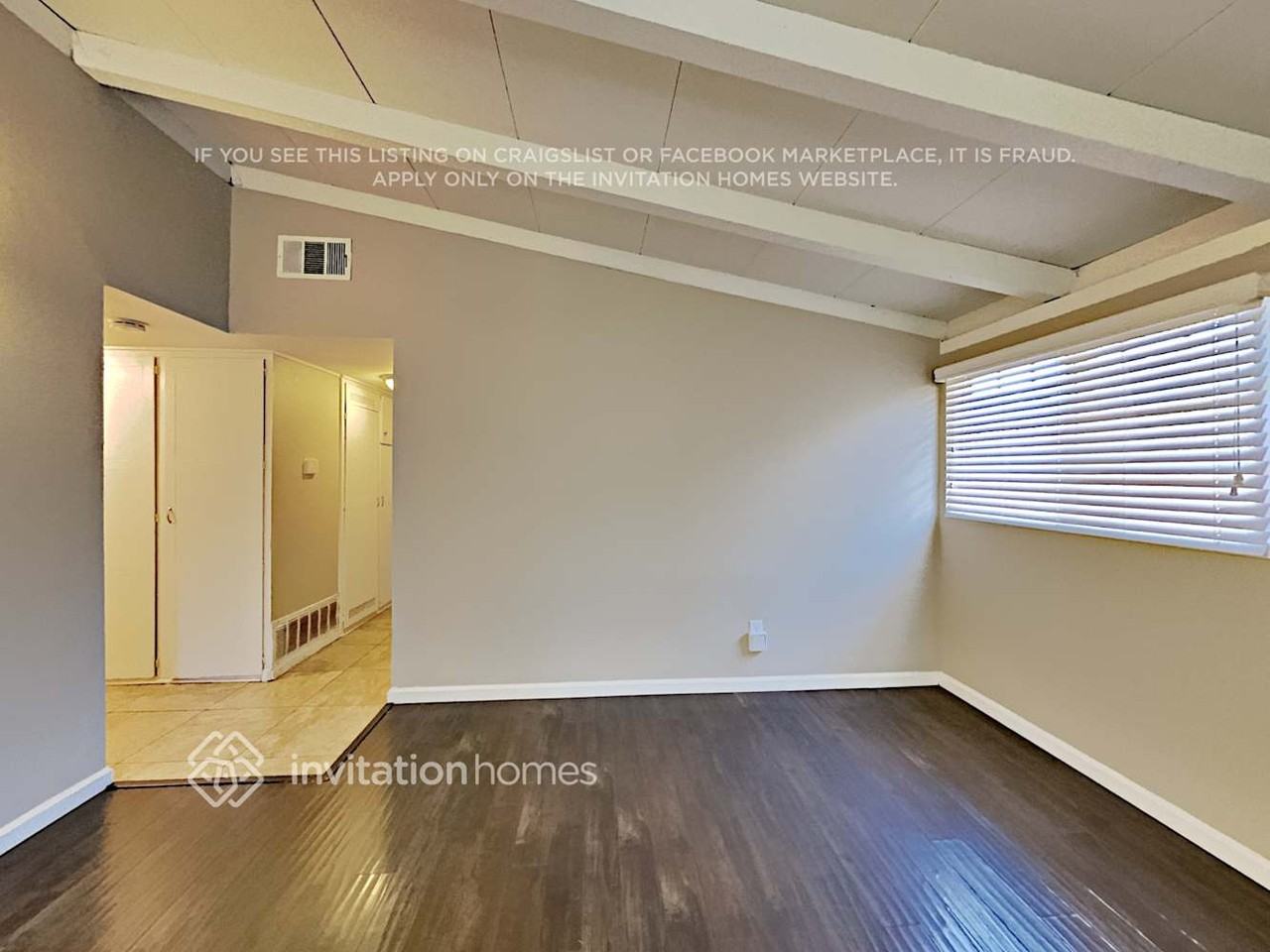 6452 Geyser Ave - Photo 5 of 21