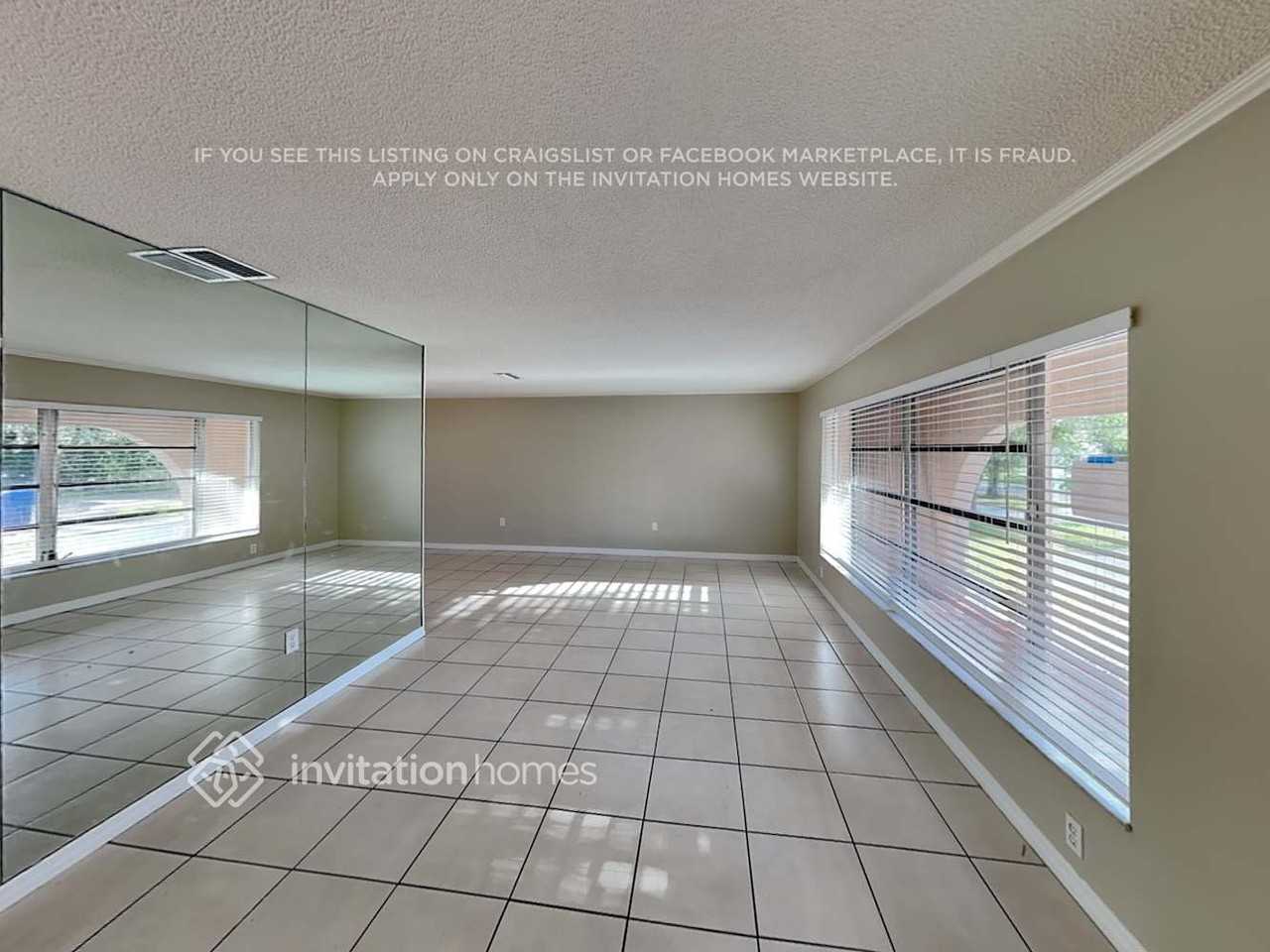 1041 Northwest 89th Terrace - Photo 3 of 20