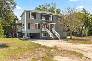 1105 Lakeview Dr - Photo 1 of 1