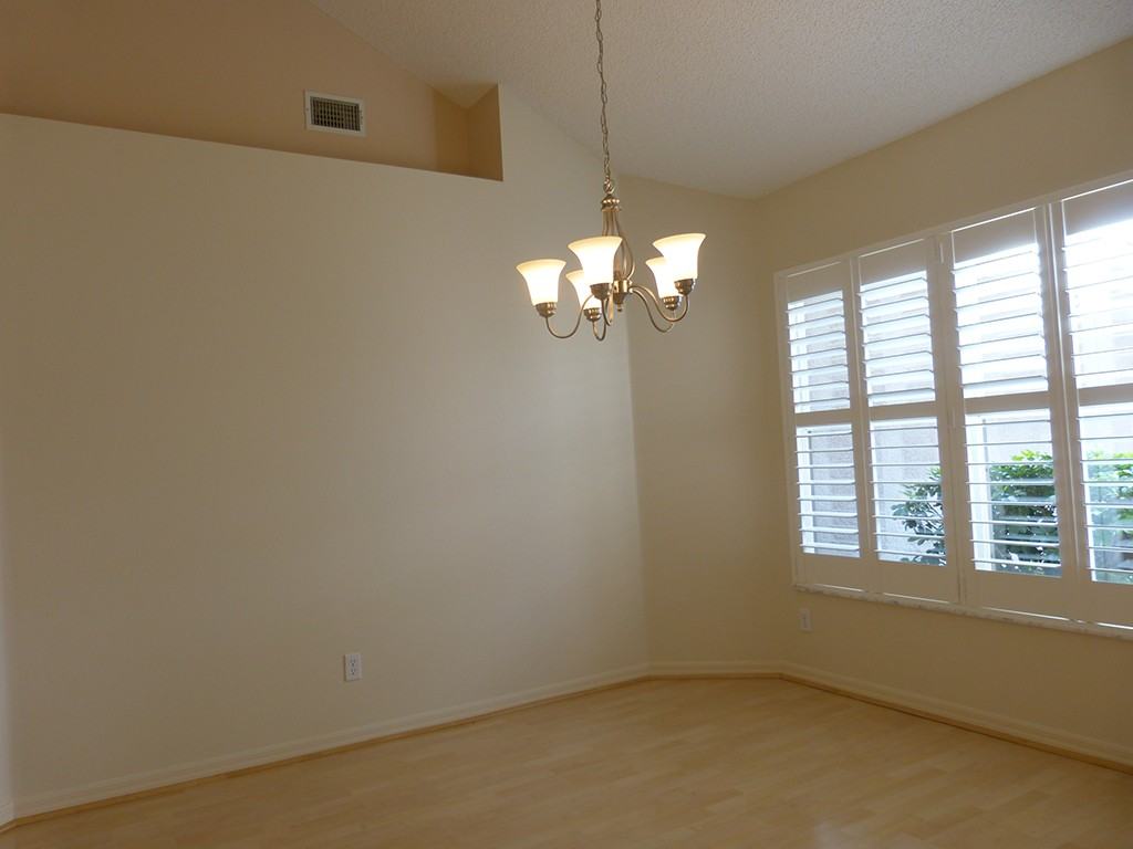 303 Caloosa Woods Ln - Photo 3 of 25