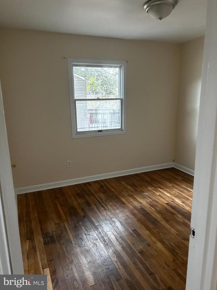 21769 Princeton Drive - Photo 4 of 8