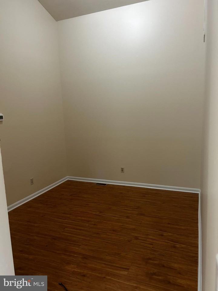 21769 Princeton Drive - Photo 7 of 8