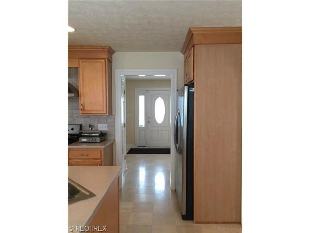 16817 Scullin Dr - Photo 2 of 23