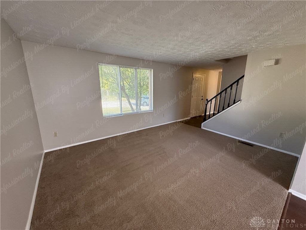 297 Myrtle Ln - Photo 7 of 34