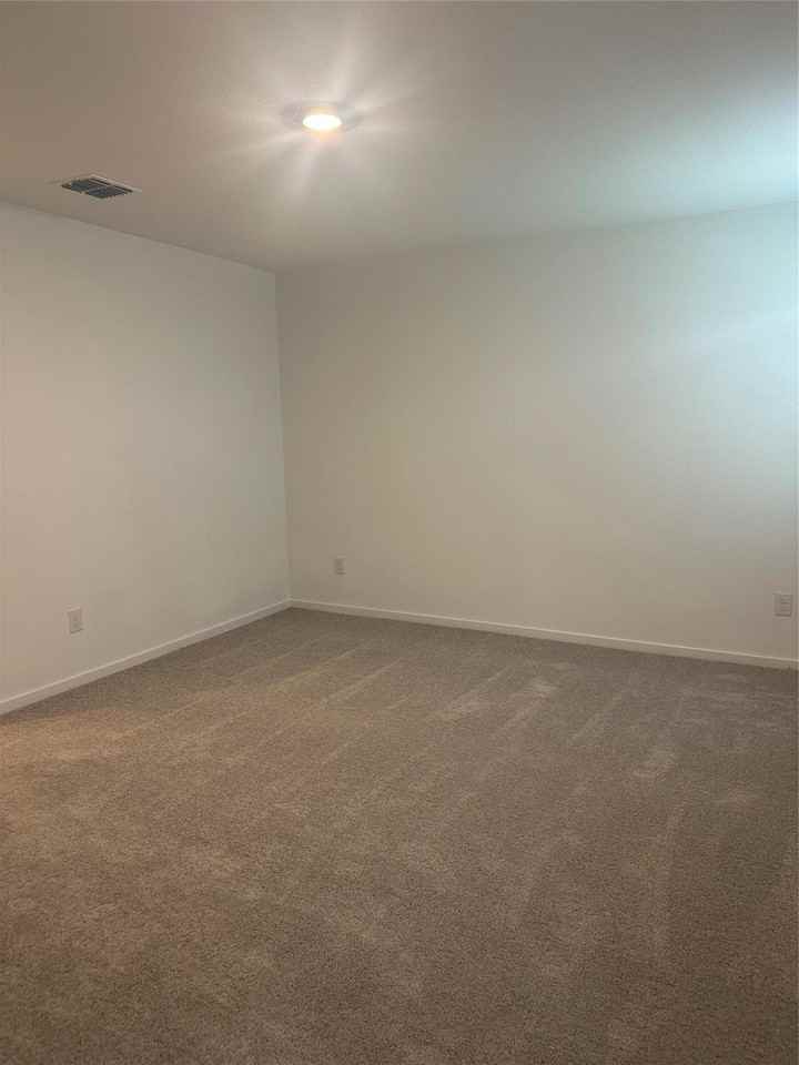 2107 Spartan Dr - Photo 6 of 23