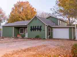 featured image of 123 W 13th Ave