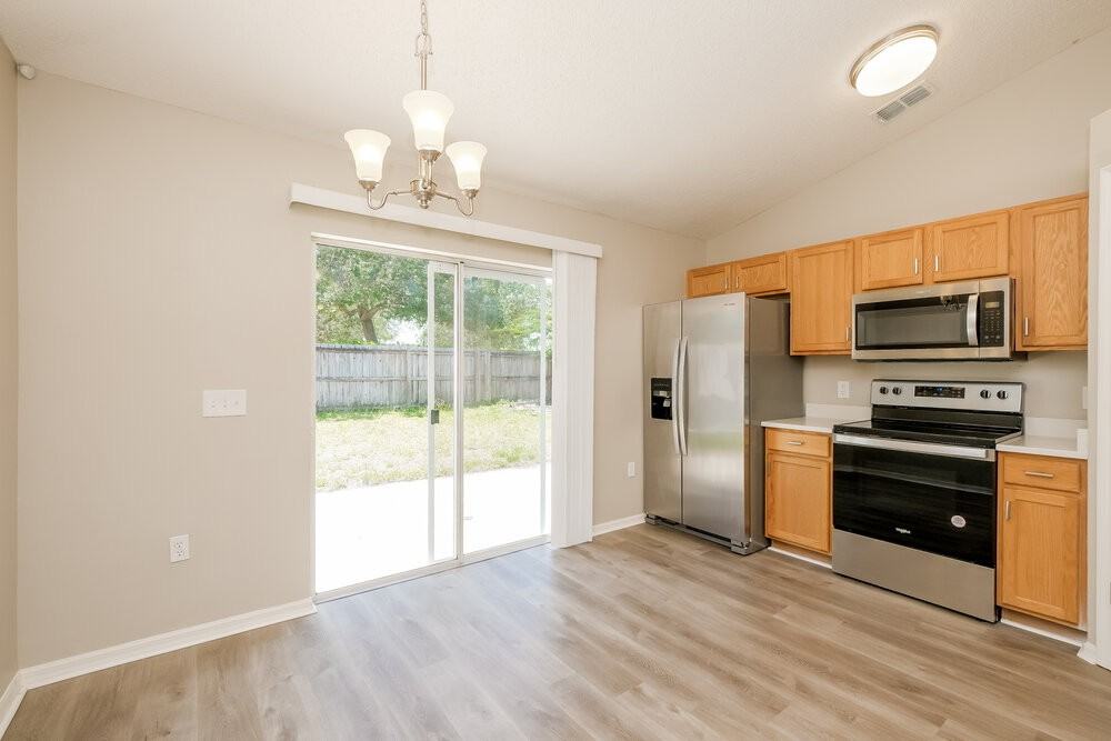 10613 Opus Dr - Photo 6 of 16