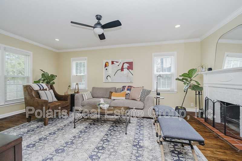 5916 Crittenden Ave - Photo 4 of 25