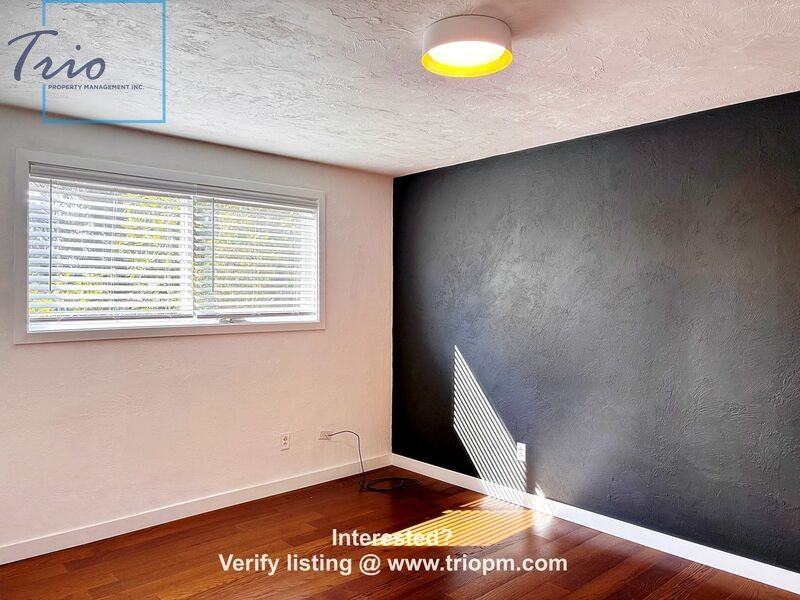 3834 Onyx St - Photo 3 of 29