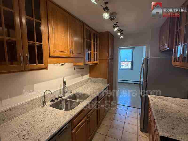 1707 N Prospect Ave #5E - Photo 3 of 22