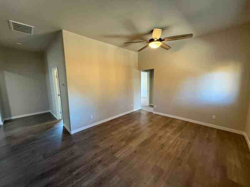 1334 8th Ave Sw - Photo 5 of 31