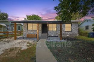 2215 Hays St - Photo 1 of 1