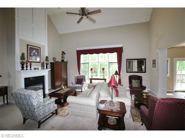 3535 Hawthorne Trail - Photo 3 of 25