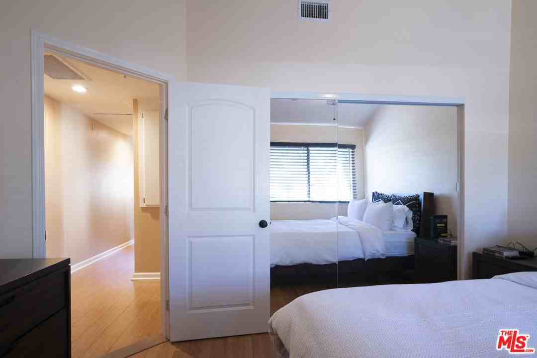 1050 Seco St #201 - Photo 3 of 8