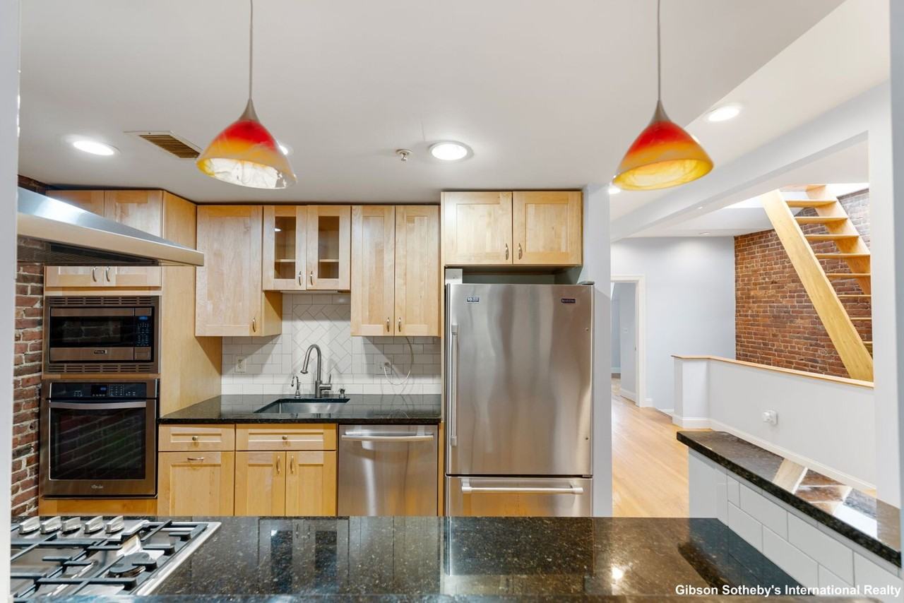 39 Worcester Sq #PH5 - Photo 6 of 20