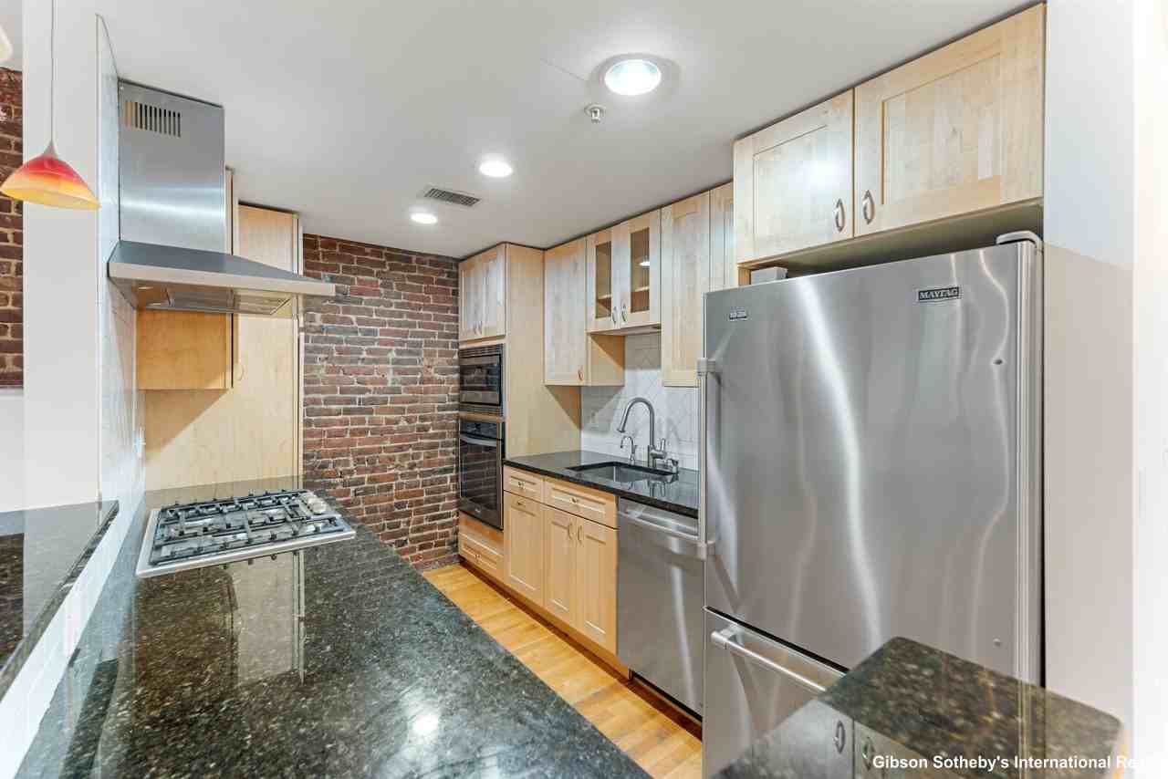 39 Worcester Sq #PH5 - Photo 7 of 20