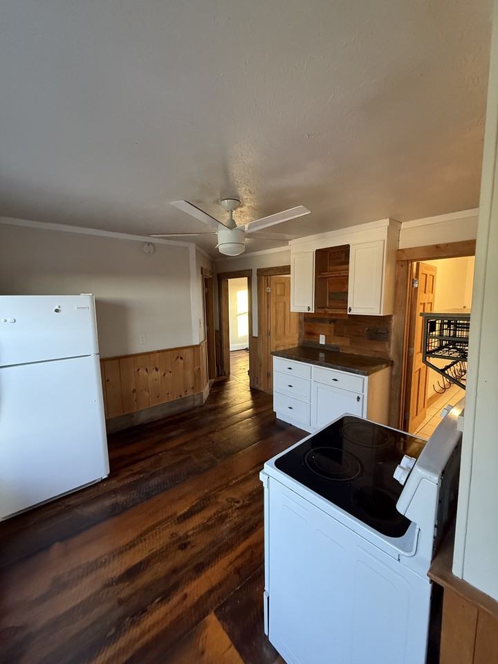 23 Prospect St #301 - Photo 2 of 18