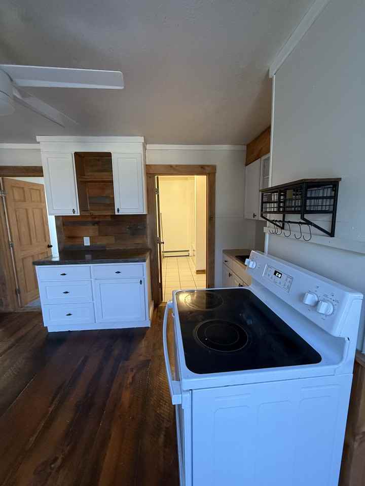 23 Prospect St #301 - Photo 4 of 18