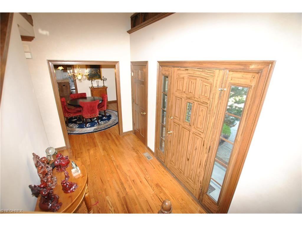 4700 Barnsleigh Dr - Photo 3 of 26