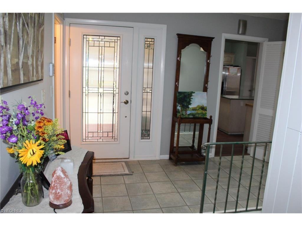 520 Edinborough Dr - Photo 3 of 23