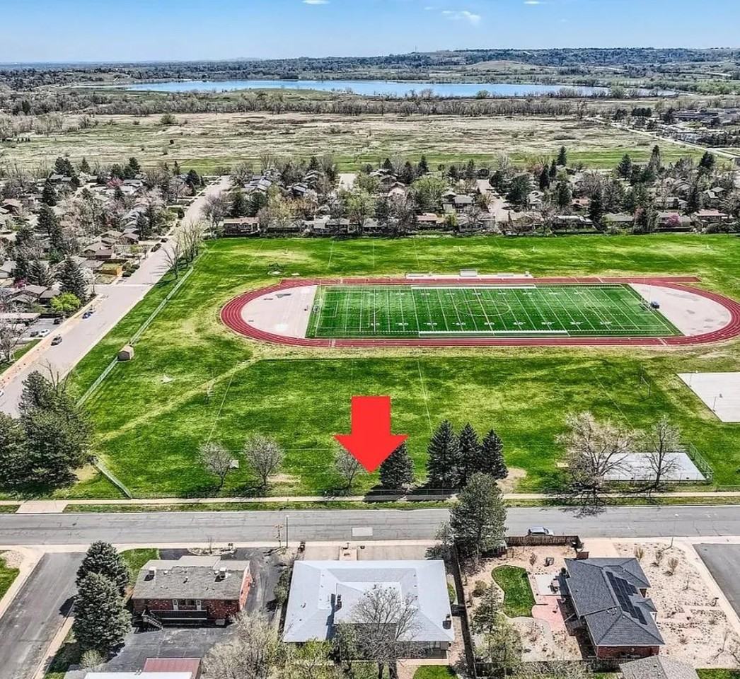 425 Manhattan Dr. - Photo 3 of 5