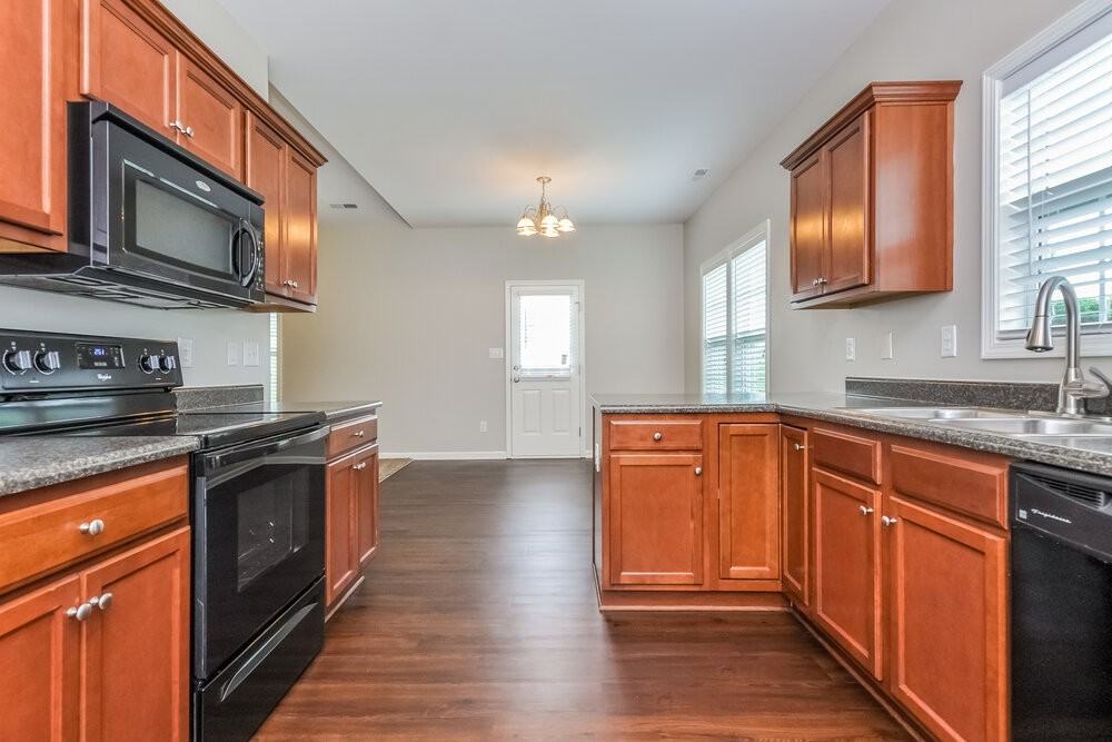 2202 King Malcolm Ln - Photo 7 of 16