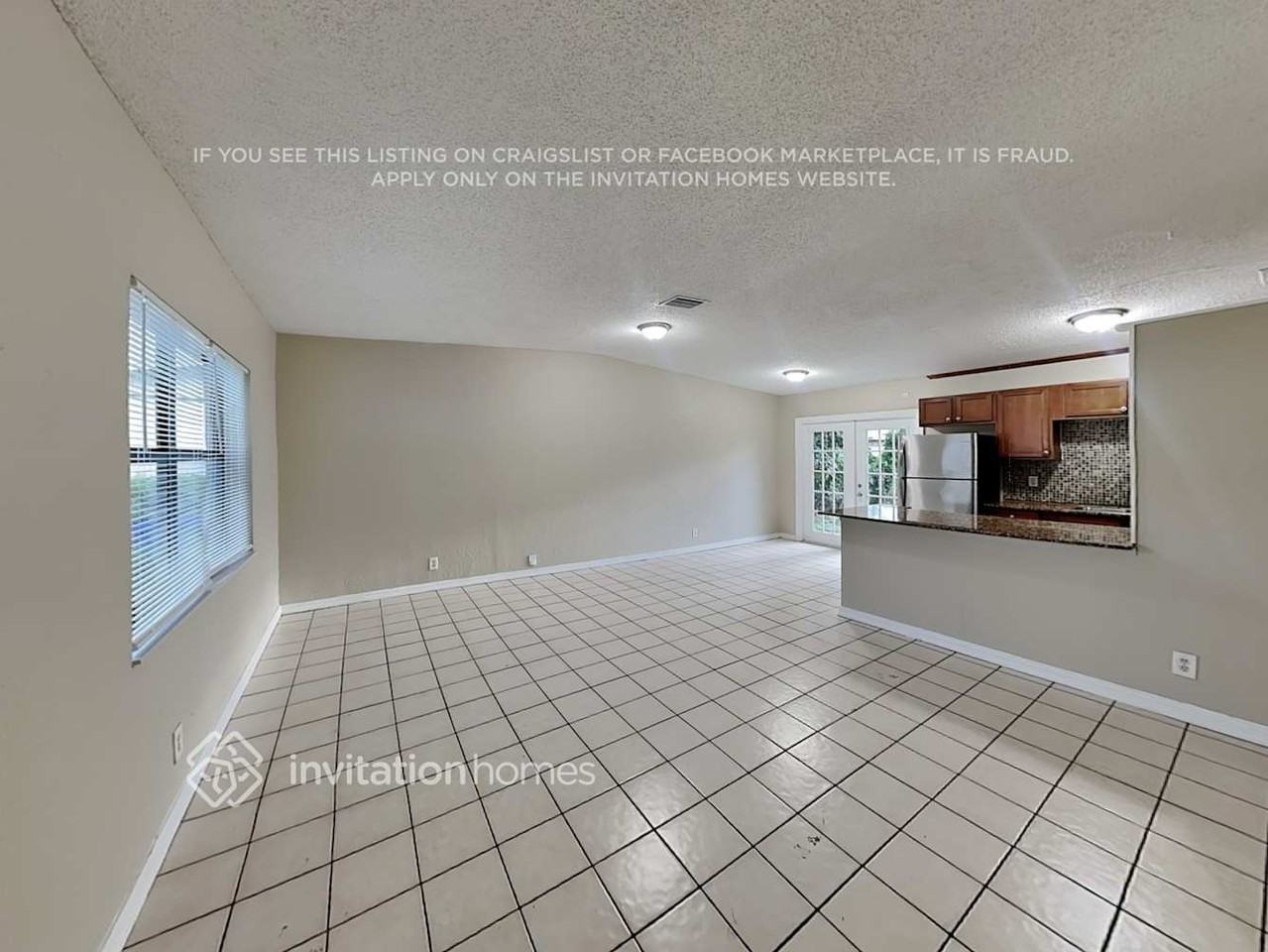319 Sw 76th Ter - Photo 3 of 18