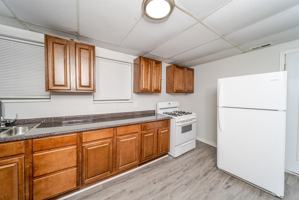 featured image of 687 4th Ave #2