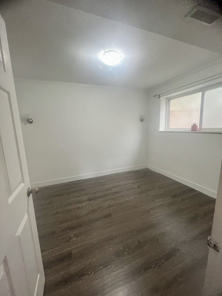 2793 William Avenue - Photo 2 of 8