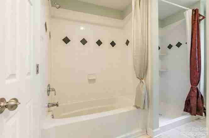 3231 Yellowtail Dr #01 - Photo 3 of 3