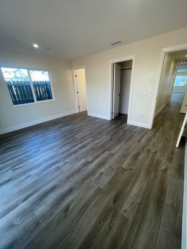 3923 Franklin Ave - Photo 4 of 8