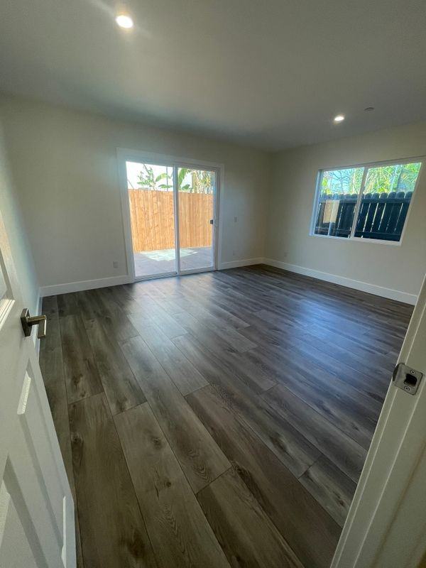 3923 Franklin Ave - Photo 5 of 8