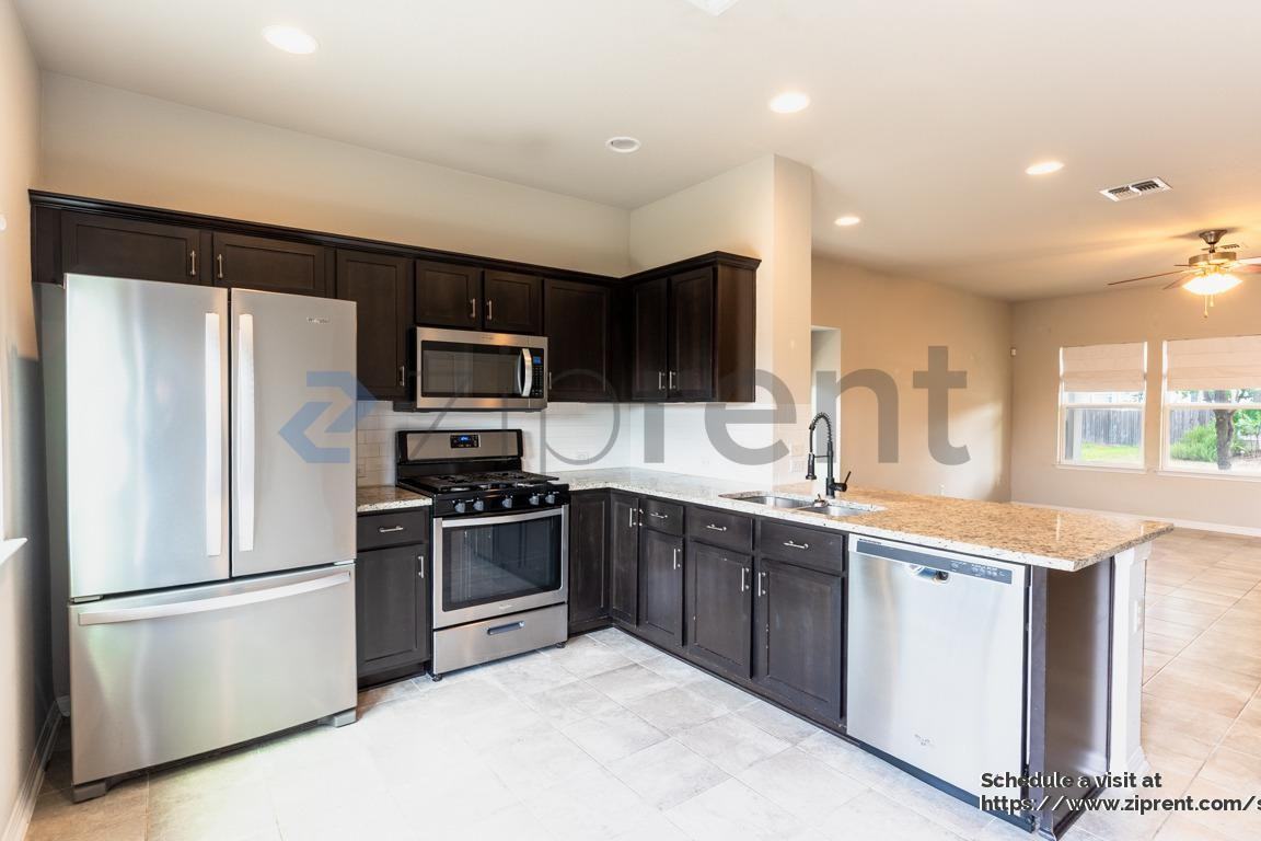 215 Friendship Oak Drive - Photo 6 of 21